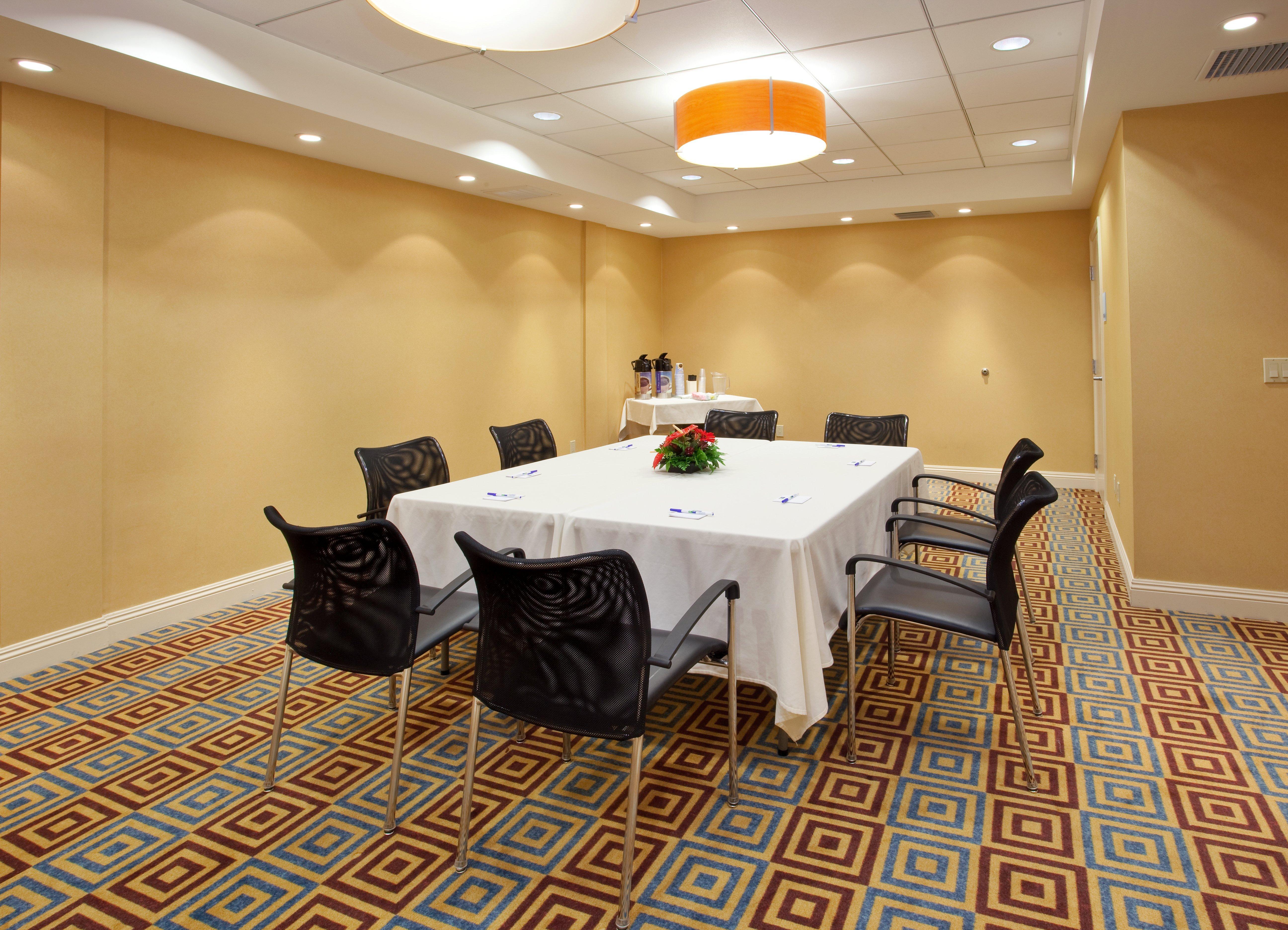 Holiday Inn Express Hotel & Suites Santa Cruz By Ihg Ngoại thất bức ảnh