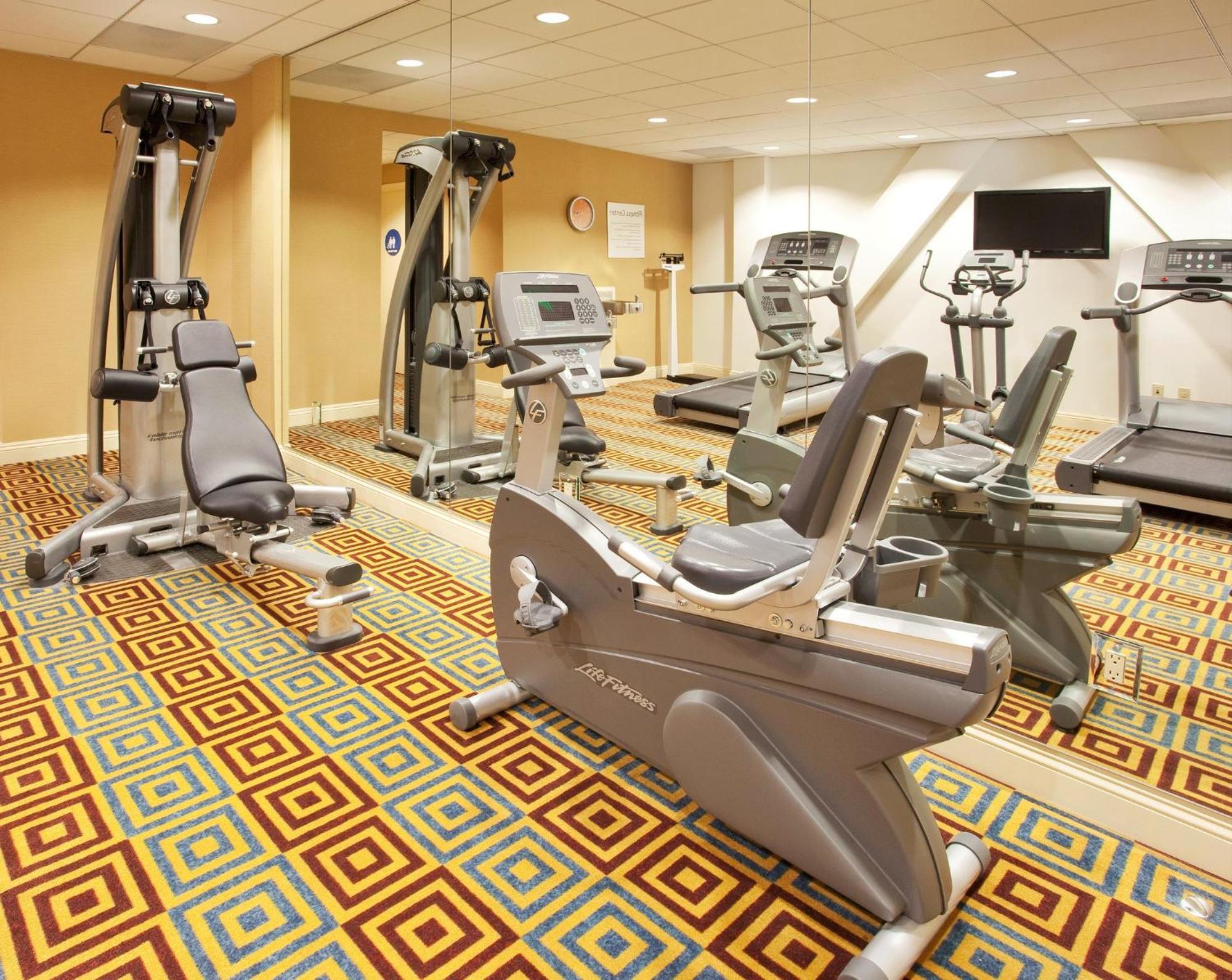Holiday Inn Express Hotel & Suites Santa Cruz By Ihg Ngoại thất bức ảnh